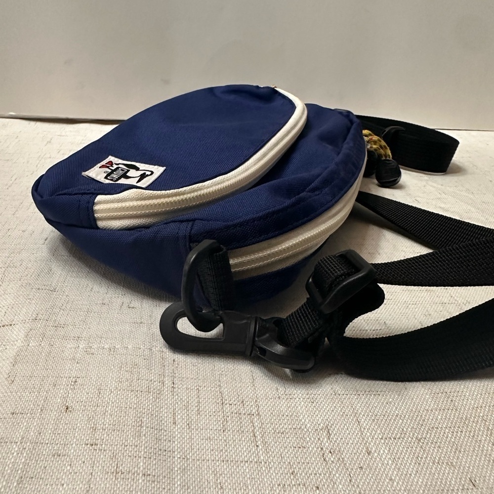 Chums Shoulder Bag - Picture 6 of 11